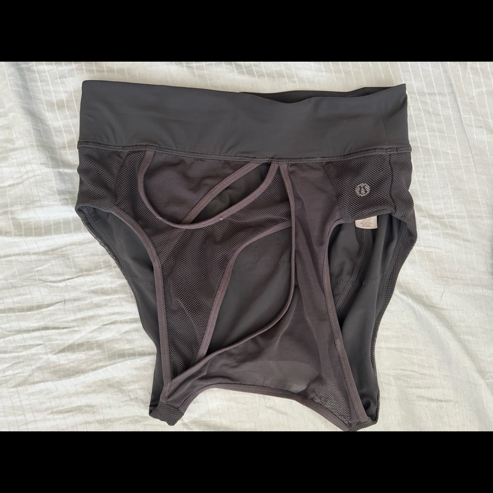 Lululemon bra